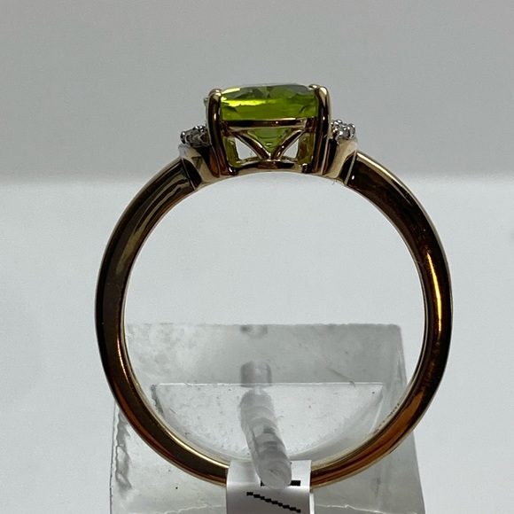 10K Yellow Gold Oval Shape Natural Peridot and 0.08ct Diamond Ring Size 6.75 NEW - Picture 13 of 13